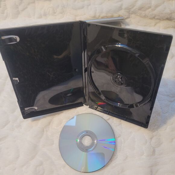 Ad Astra DVD Brad Pitt Tommy Lee Jones Liv Tyler Donald Sutherland - Picture 4 of 8